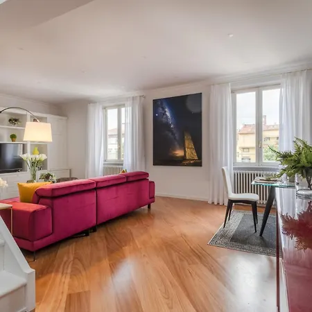 Miranda Luxury Penthouse In The Heart Of * Lucca