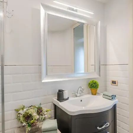 Miranda Luxury Penthouse In The Heart Of Apartment *
